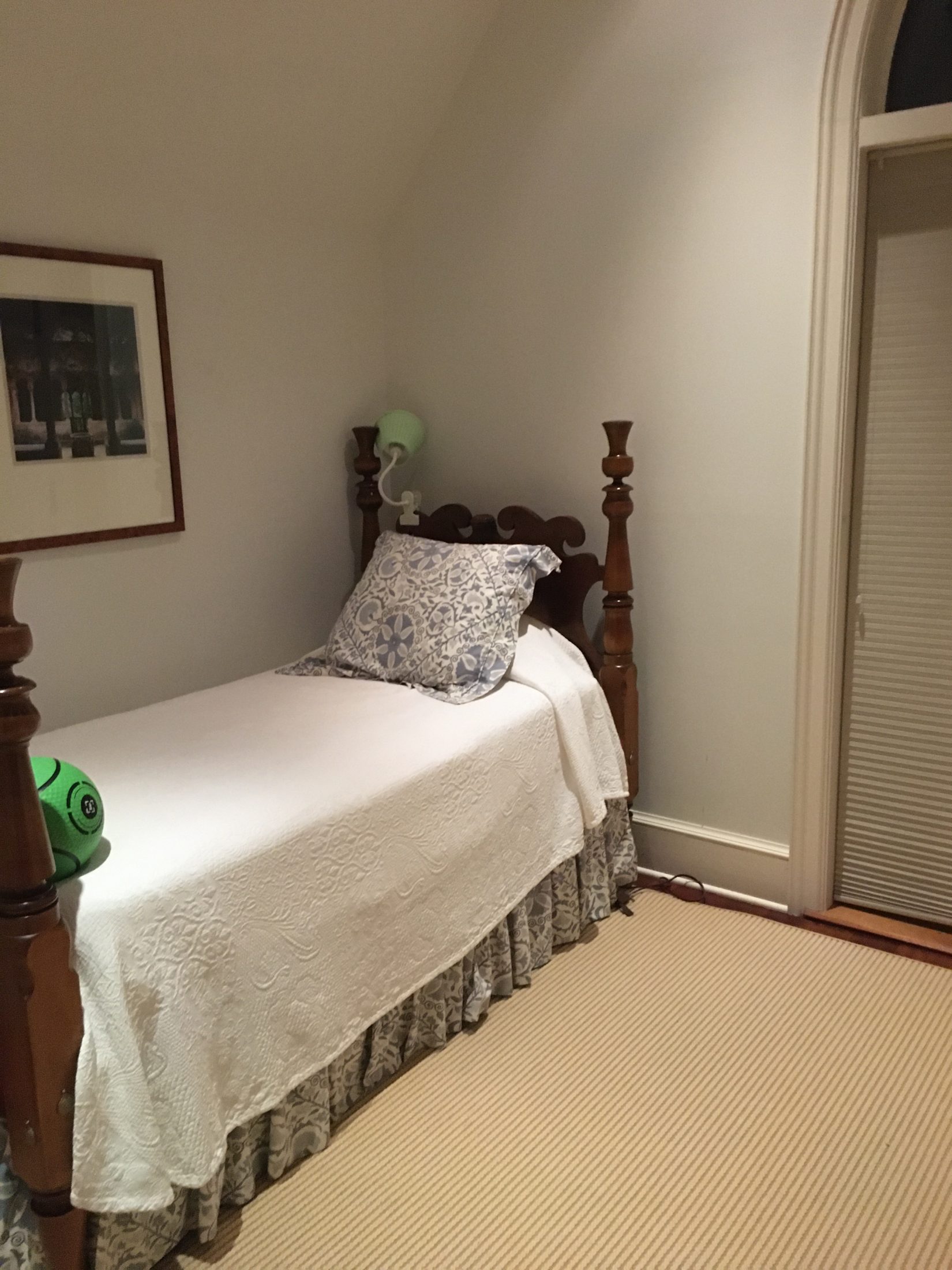 Guestroom2 (Twin beds with trundles)